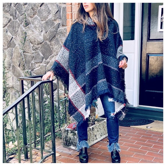 48 Boho Fabulous Plaid Hooded Fringed Poncho - Picture 1 of 8